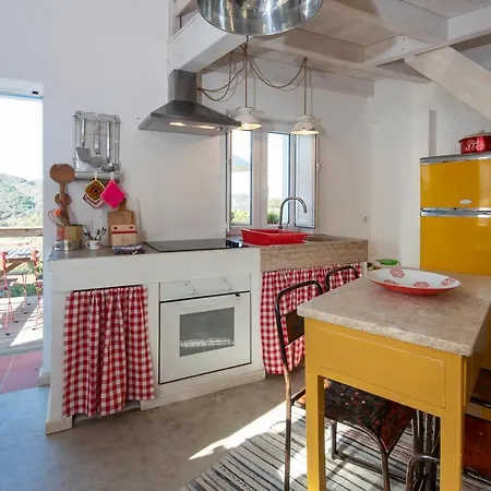 Valley House Old Town Сasa de vacaciones Aljezur