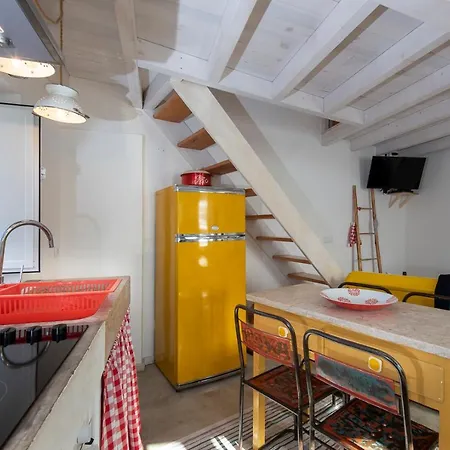 Valley House Old Town Сasa de vacaciones *